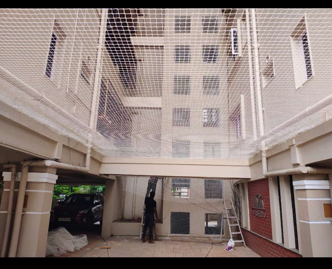 Duct area safety net installation